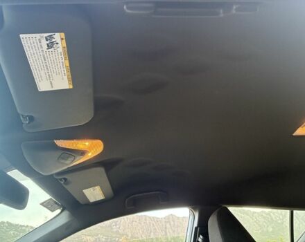 Серый Тойота C-HR, объемом двигателя 2 л и пробегом 58 тыс. км за 18000 $, фото 18 на Automoto.ua