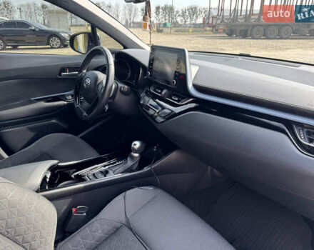 Сірий Тойота C-HR, об'ємом двигуна 1.8 л та пробігом 141 тис. км за 23000 $, фото 8 на Automoto.ua
