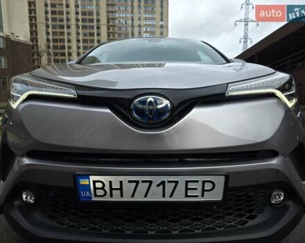 Сірий Тойота C-HR, об'ємом двигуна 1.8 л та пробігом 60 тис. км за 26500 $, фото 11 на Automoto.ua