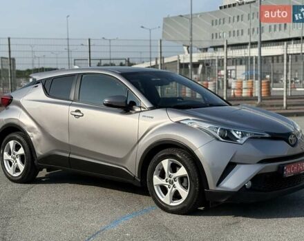 Сірий Тойота C-HR, об'ємом двигуна 1.8 л та пробігом 80 тис. км за 20700 $, фото 10 на Automoto.ua
