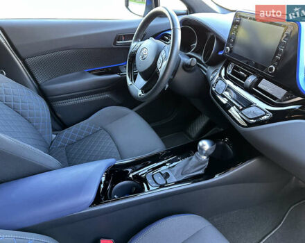 Сірий Тойота C-HR, об'ємом двигуна 1.2 л та пробігом 25 тис. км за 23900 $, фото 35 на Automoto.ua