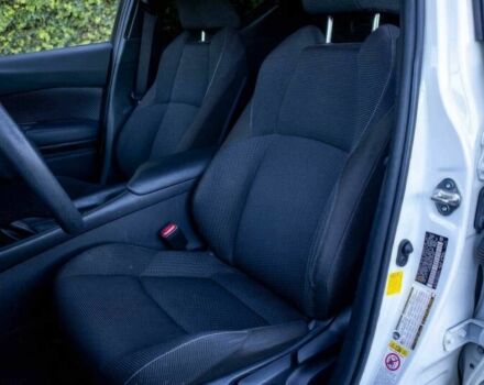 Сірий Тойота C-HR, об'ємом двигуна 2 л та пробігом 50 тис. км за 7400 $, фото 8 на Automoto.ua