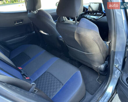 Сірий Тойота C-HR, об'ємом двигуна 1.2 л та пробігом 25 тис. км за 23900 $, фото 38 на Automoto.ua