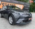 Серый Тойота C-HR, объемом двигателя 1.8 л и пробегом 128 тыс. км за 21300 $, фото 1 на Automoto.ua