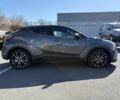Серый Тойота C-HR, объемом двигателя 1.8 л и пробегом 64 тыс. км за 13600 $, фото 2 на Automoto.ua