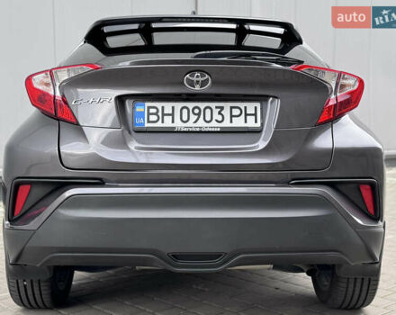 Серый Тойота C-HR, объемом двигателя 1.99 л и пробегом 136 тыс. км за 19300 $, фото 31 на Automoto.ua