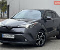 Серый Тойота C-HR, объемом двигателя 1.99 л и пробегом 136 тыс. км за 19300 $, фото 2 на Automoto.ua