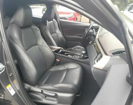 Серый Тойота C-HR, объемом двигателя 2 л и пробегом 37 тыс. км за 11200 $, фото 10 на Automoto.ua