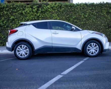 Сірий Тойота C-HR, об'ємом двигуна 2 л та пробігом 50 тис. км за 7400 $, фото 3 на Automoto.ua