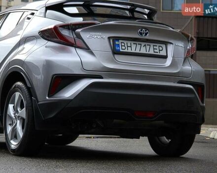 Сірий Тойота C-HR, об'ємом двигуна 1.8 л та пробігом 60 тис. км за 26500 $, фото 13 на Automoto.ua