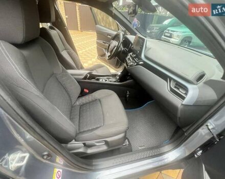 Сірий Тойота C-HR, об'ємом двигуна 1.8 л та пробігом 125 тис. км за 25000 $, фото 14 на Automoto.ua