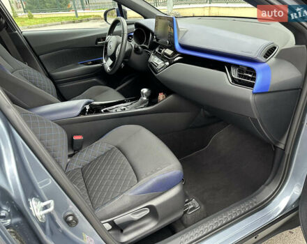 Сірий Тойота C-HR, об'ємом двигуна 1.2 л та пробігом 25 тис. км за 23900 $, фото 19 на Automoto.ua