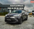 Серый Тойота C-HR, объемом двигателя 2 л и пробегом 28 тыс. км за 22400 $, фото 1 на Automoto.ua