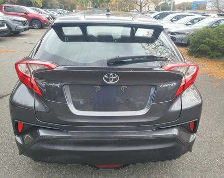 Серый Тойота C-HR, объемом двигателя 2 л и пробегом 37 тыс. км за 11200 $, фото 5 на Automoto.ua