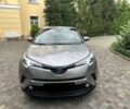 Серый Тойота C-HR, объемом двигателя 1.8 л и пробегом 77 тыс. км за 17900 $, фото 2 на Automoto.ua