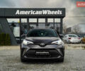 Серый Тойота C-HR, объемом двигателя 2 л и пробегом 28 тыс. км за 22400 $, фото 1 на Automoto.ua