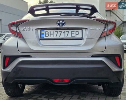 Сірий Тойота C-HR, об'ємом двигуна 1.8 л та пробігом 60 тис. км за 26500 $, фото 24 на Automoto.ua