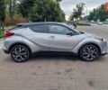 Серый Тойота C-HR, объемом двигателя 1.99 л и пробегом 72 тыс. км за 18500 $, фото 4 на Automoto.ua