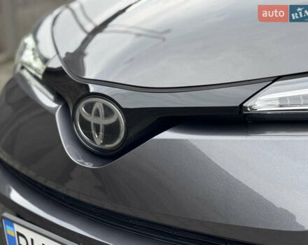 Серый Тойота C-HR, объемом двигателя 1.99 л и пробегом 136 тыс. км за 19300 $, фото 13 на Automoto.ua