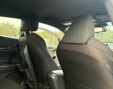 Серый Тойота C-HR, объемом двигателя 1.99 л и пробегом 60 тыс. км за 17900 $, фото 14 на Automoto.ua