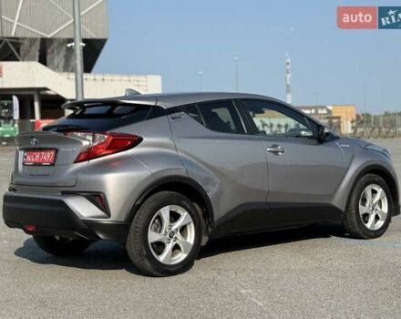 Сірий Тойота C-HR, об'ємом двигуна 1.8 л та пробігом 80 тис. км за 20700 $, фото 8 на Automoto.ua