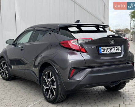 Серый Тойота C-HR, объемом двигателя 1.99 л и пробегом 136 тыс. км за 19300 $, фото 36 на Automoto.ua