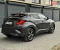 Сірий Тойота C-HR, об'ємом двигуна 1.99 л та пробігом 74 тис. км за 28800 $, фото 4 на Automoto.ua