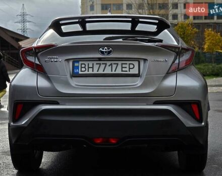 Сірий Тойота C-HR, об'ємом двигуна 1.8 л та пробігом 60 тис. км за 26500 $, фото 6 на Automoto.ua