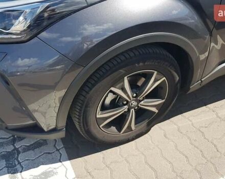 Сірий Тойота C-HR, об'ємом двигуна 1.2 л та пробігом 78 тис. км за 21300 $, фото 11 на Automoto.ua