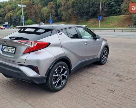 Серый Тойота C-HR, объемом двигателя 1.99 л и пробегом 72 тыс. км за 18500 $, фото 7 на Automoto.ua