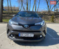 Серый Тойота C-HR, объемом двигателя 1.8 л и пробегом 140 тыс. км за 20400 $, фото 1 на Automoto.ua