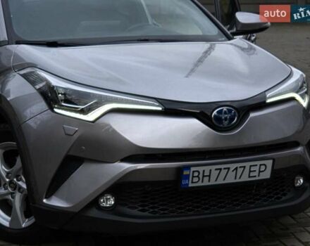 Сірий Тойота C-HR, об'ємом двигуна 1.8 л та пробігом 60 тис. км за 26500 $, фото 15 на Automoto.ua