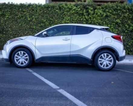 Сірий Тойота C-HR, об'ємом двигуна 2 л та пробігом 50 тис. км за 7400 $, фото 4 на Automoto.ua