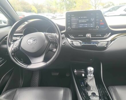 Серый Тойота C-HR, объемом двигателя 2 л и пробегом 37 тыс. км за 11200 $, фото 9 на Automoto.ua