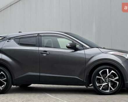Серый Тойота C-HR, объемом двигателя 1.99 л и пробегом 136 тыс. км за 19300 $, фото 32 на Automoto.ua