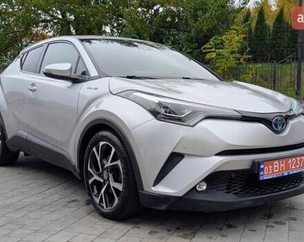 Тойота C-HR 2019 в Киеве на Automoto.ua Серый Тойота C-HR, объемом двигателя 1.8 л и пробегом 133 тыс. км за 21500 $, фото 3 на Automoto.ua