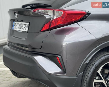 Серый Тойота C-HR, объемом двигателя 1.99 л и пробегом 136 тыс. км за 19300 $, фото 15 на Automoto.ua