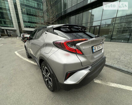 Сірий Тойота C-HR, об'ємом двигуна 2 л та пробігом 29 тис. км за 22999 $, фото 6 на Automoto.ua