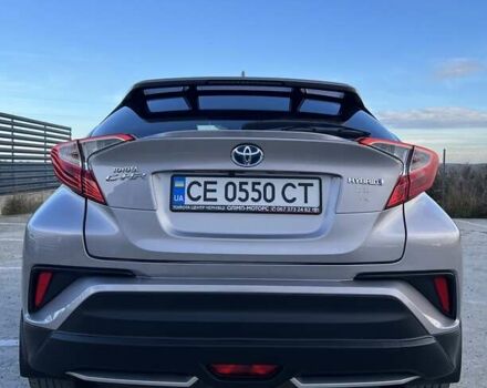 Тойота C-HR 2019 у Чернівцях на Automoto.ua Сірий Тойота C-HR, об'ємом двигуна 1.8 л та пробігом 99 тис. км за 27000 $, фото 4 на Automoto.ua