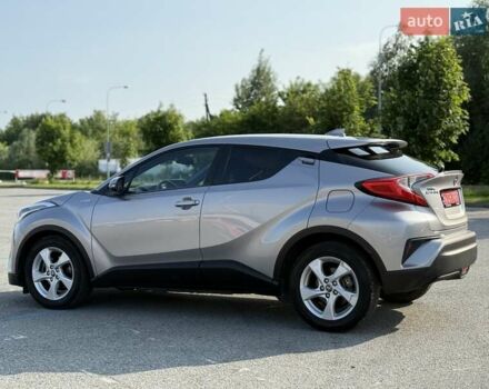 Сірий Тойота C-HR, об'ємом двигуна 1.8 л та пробігом 80 тис. км за 20700 $, фото 5 на Automoto.ua