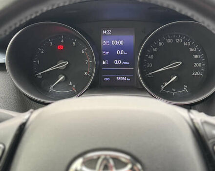 Серый Тойота C-HR, объемом двигателя 1.2 л и пробегом 54 тыс. км за 21500 $, фото 6 на Automoto.ua