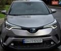 Сірий Тойота C-HR, об'ємом двигуна 1.8 л та пробігом 60 тис. км за 26500 $, фото 2 на Automoto.ua