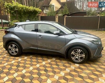 Сірий Тойота C-HR, об'ємом двигуна 1.8 л та пробігом 125 тис. км за 25000 $, фото 1 на Automoto.ua