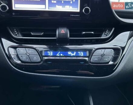 Серый Тойота C-HR, объемом двигателя 2 л и пробегом 57 тыс. км за 20990 $, фото 19 на Automoto.ua