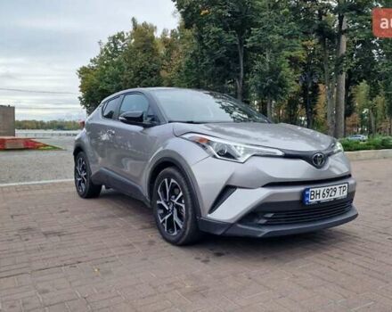Серый Тойота C-HR, объемом двигателя 1.99 л и пробегом 72 тыс. км за 18500 $, фото 8 на Automoto.ua