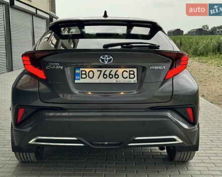 Сірий Тойота C-HR, об'ємом двигуна 1.99 л та пробігом 74 тис. км за 28800 $, фото 3 на Automoto.ua