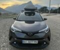 Серый Тойота C-HR, объемом двигателя 2 л и пробегом 58 тыс. км за 18000 $, фото 1 на Automoto.ua