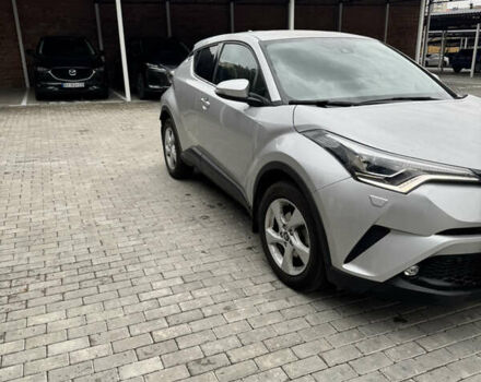 Серый Тойота C-HR, объемом двигателя 1.2 л и пробегом 12 тыс. км за 26500 $, фото 10 на Automoto.ua