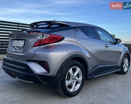 Тойота C-HR 2019 у Чернівцях на Automoto.ua Сірий Тойота C-HR, об'ємом двигуна 1.8 л та пробігом 99 тис. км за 27000 $, фото 5 на Automoto.ua