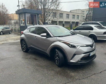 Серый Тойота C-HR, объемом двигателя 1.99 л и пробегом 80 тыс. км за 20500 $, фото 4 на Automoto.ua